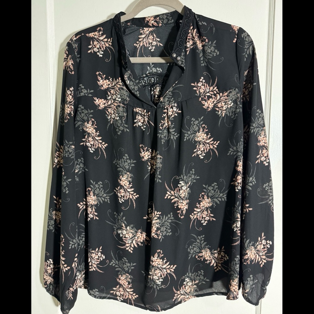 Zac & Rachel Black and Pink Floral Blouse